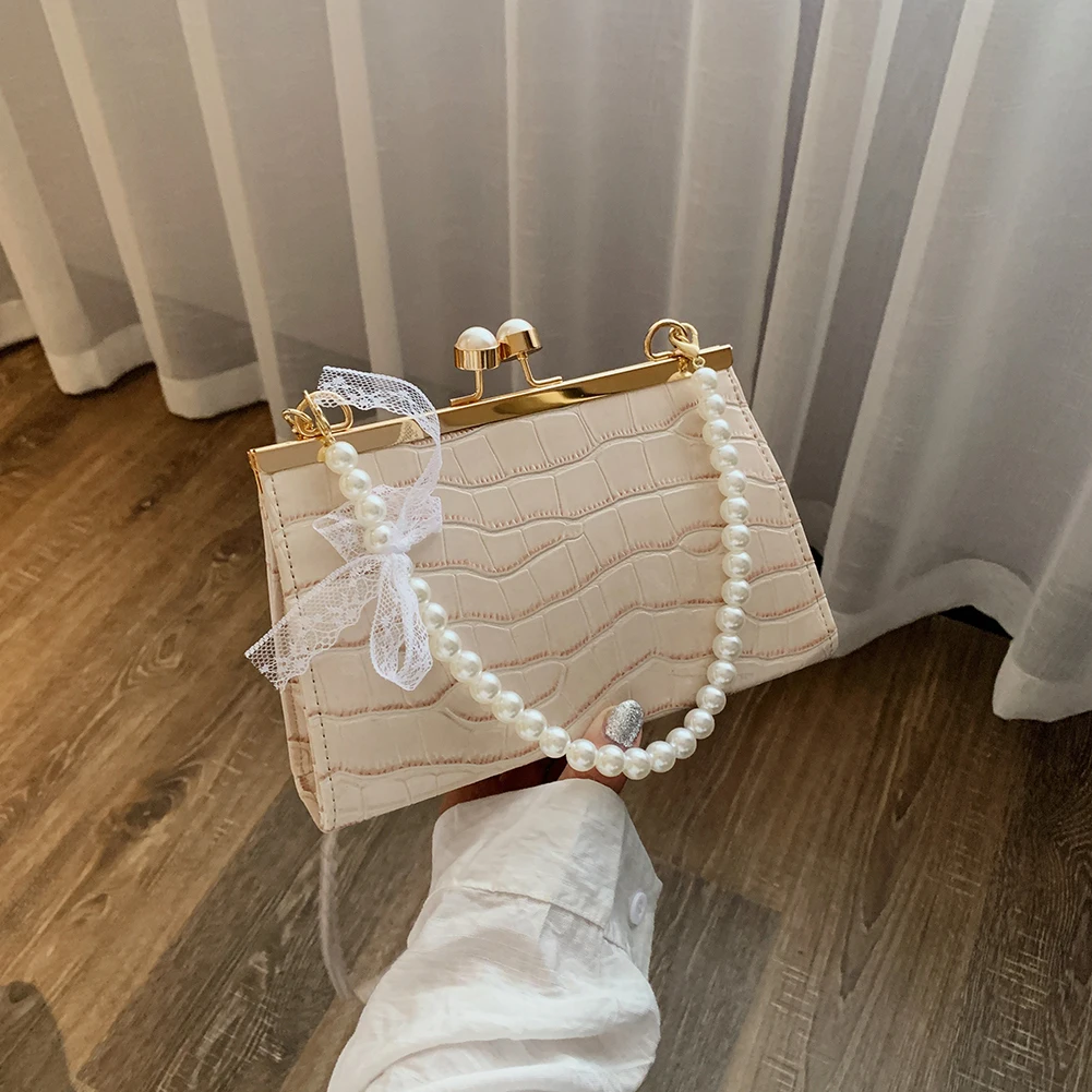 Retro Alligator Pattern Crossbody Bag For Women 2021 Clip Buckle Pearl Chain Bag PU Leather Small Shoulder Bag Square Handbags
Retro Alligator Pattern Crossbody Bag For Women 2021 Clip Buckle Pearl Chain Bag PU Leather Small Shoulder Bag Square Handbags