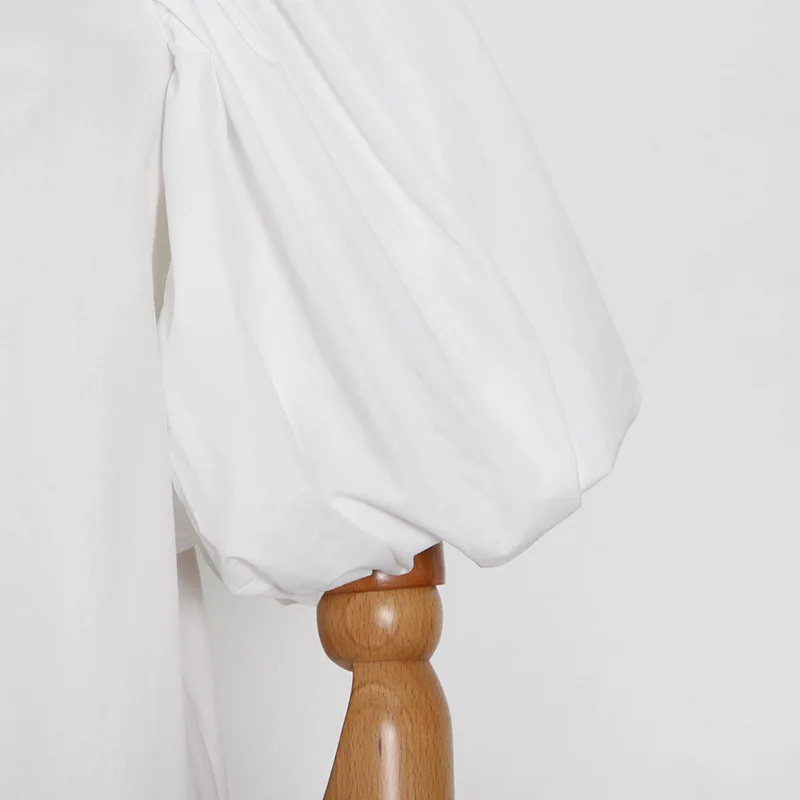 Solid Princess Puff Sleeve Lapel Single Breasted Shirt Women Short Temperament Commute Women's Shirt 2021 Streetwear Simple Tops
Solid Princess Puff Sleeve Lapel Single Breasted Shirt Women Short Temperament Commute Women's Shirt 2021 Streetwear Simple Tops