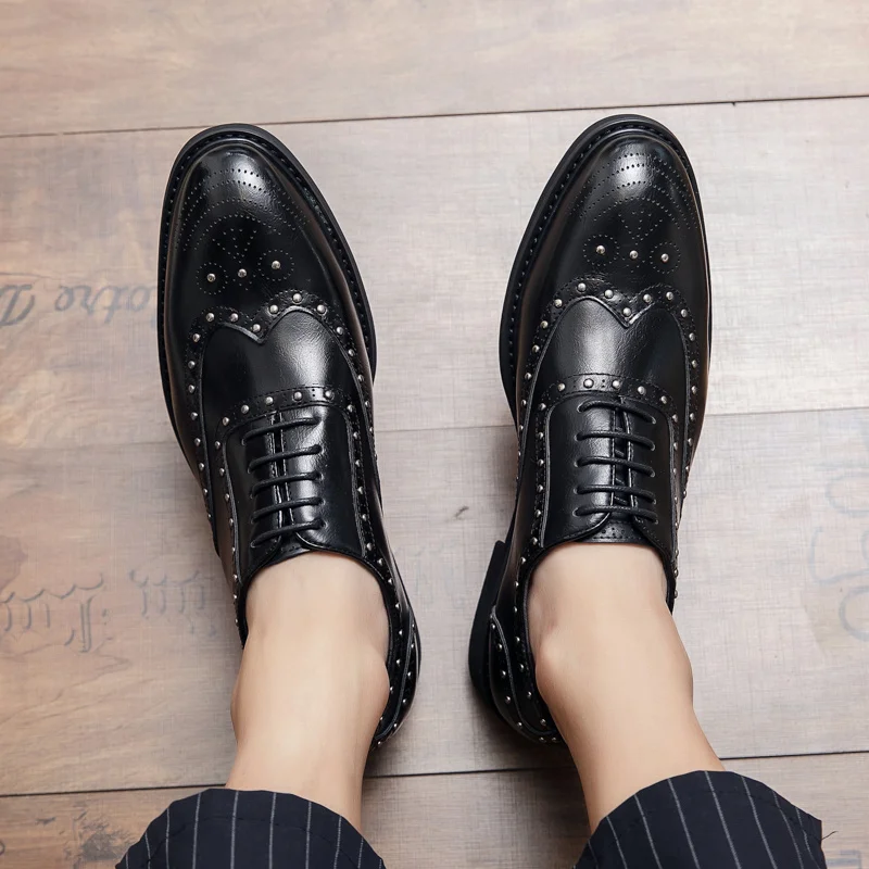 Office Business Male Shoe High Quality Bullock Men's Leather Shoes Party British Style Luxurious Luxury Italian Large Size Man
Office Business Male Shoe High Quality Bullock Men's Leather Shoes Party British Style Luxurious Luxury Italian Large Size Man