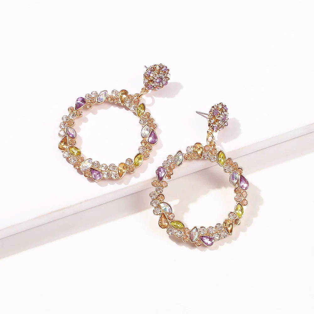 Bohemia Crystal Hoop Earring Vintage Korea Big Circle Shiny Rhinestones Loop Women Earrings Golor Color Ear Rings Jewelry Charm
Bohemia Crystal Hoop Earring Vintage Korea Big Circle Shiny Rhinestones Loop Women Earrings Golor Color Ear Rings Jewelry Charm