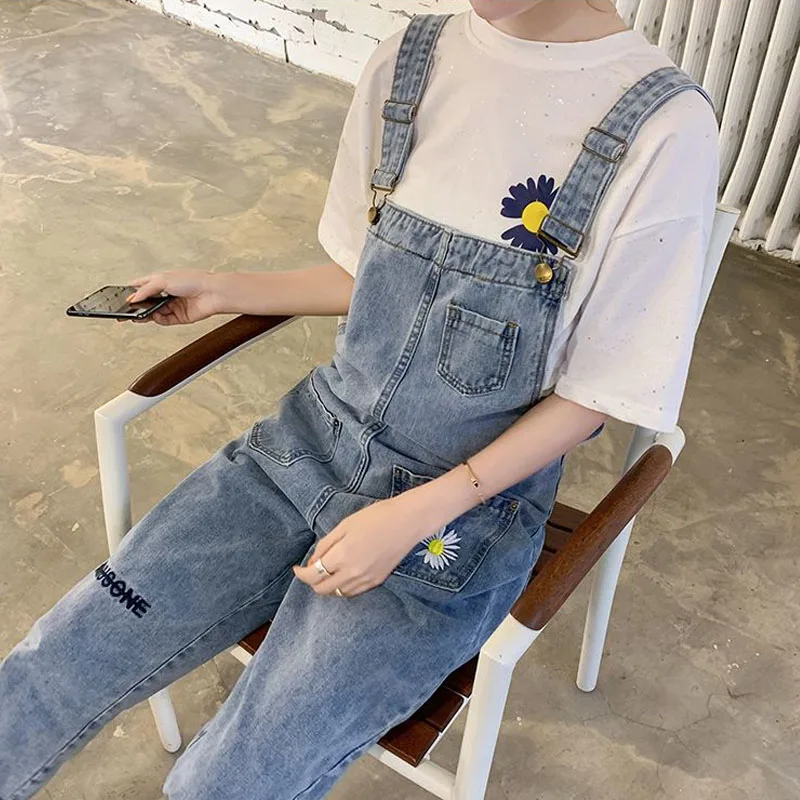 Overalls Women Jeans Denim Overalls Loose Pocket Summer New Waist Slimming Korean Female Dungarees Rompers Cotton Denim Jumpsuit
Overalls Women Jeans Denim Overalls Loose Pocket Summer New Waist Slimming Korean Female Dungarees Rompers Cotton Denim Jumpsuit