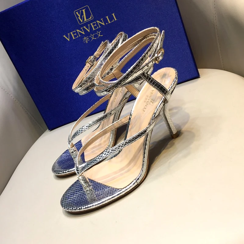 French vvl venvenli business women's shoes most worthy classic style thick heel, square head, color matching, soft leather upper
French vvl venvenli business women's shoes most worthy classic style thick heel, square head, color matching, soft leather upper