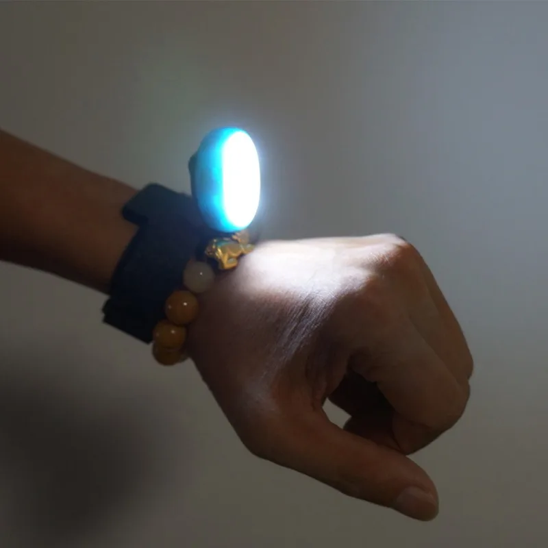 Portable Bike Light LED Wrist Lamp Waterproof Flashlight Torch Light USB Charging Flashlight Night Running Wrist Light LED
Portable Bike Light LED Wrist Lamp Waterproof Flashlight Torch Light USB Charging Flashlight Night Running Wrist Light LED