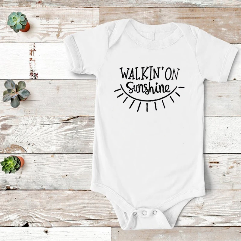 Walking on Sunshine Matching Outfits Big Sister 2020 Fashion Summer Tee Baby Shirts Girls Clothes Mother and Daughter Tee
Walking on Sunshine Matching Outfits Big Sister 2020 Fashion Summer Tee Baby Shirts Girls Clothes Mother and Daughter Tee