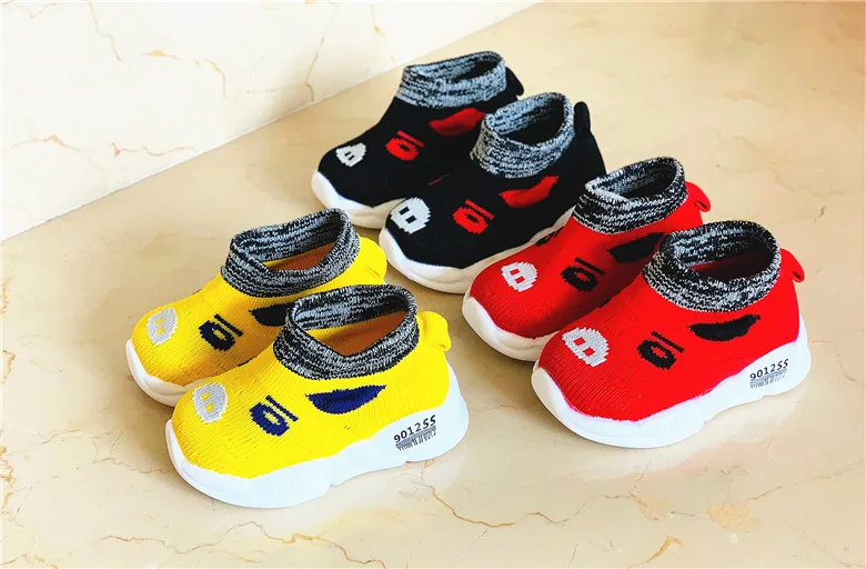Children's knitted Shoes 2020 Spring And Autumn Breathable Korean sports shoes baby flying knit casual walking shoes
Children's knitted Shoes 2020 Spring And Autumn Breathable Korean sports shoes baby flying knit casual walking shoes