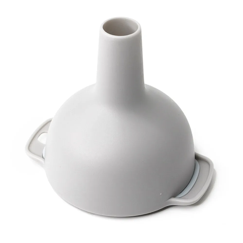 Funnels Set Multi-function Oil Water Spices Wine Flask Filter PP Plastic Portable 4-in-1 Funnel Strainer Kitchen Gadgets 
Funnels Set Multi-function Oil Water Spices Wine Flask Filter PP Plastic Portable 4-in-1 Funnel Strainer Kitchen Gadgets