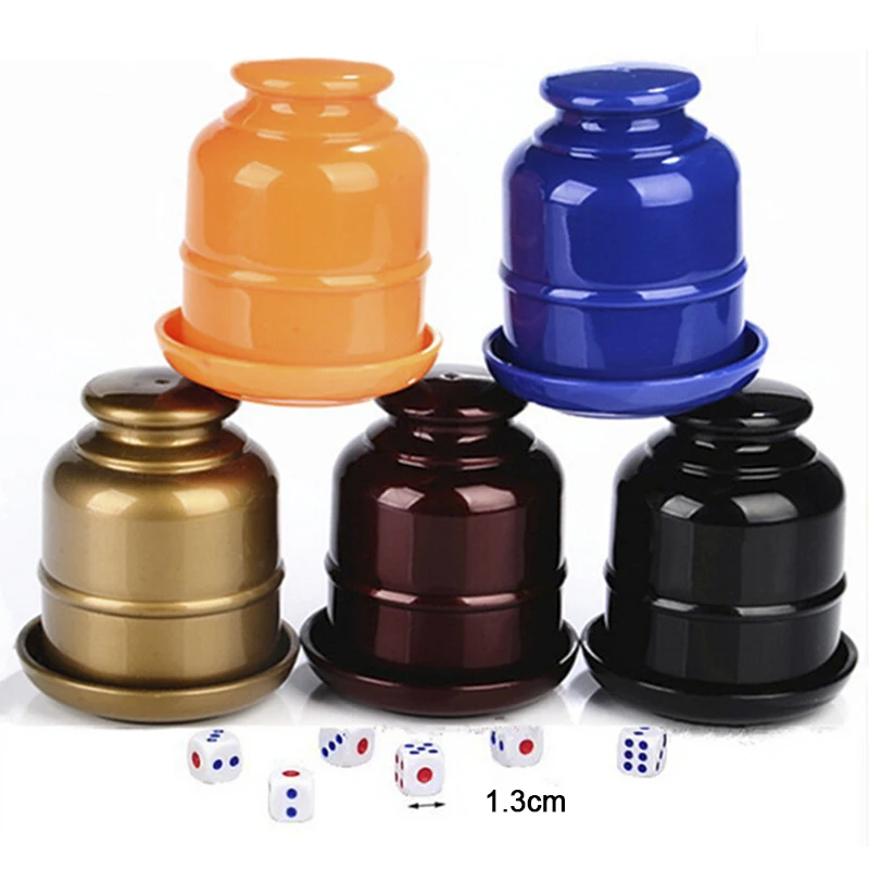 1set New KTV Pub Casino Party Game Speelgoed ABS Schudden Cup Doos With 5 Stks Dices Thickened Combined Five Colors
1set New KTV Pub Casino Party Game Speelgoed ABS Schudden Cup Doos With 5 Stks Dices Thickened Combined Five Colors