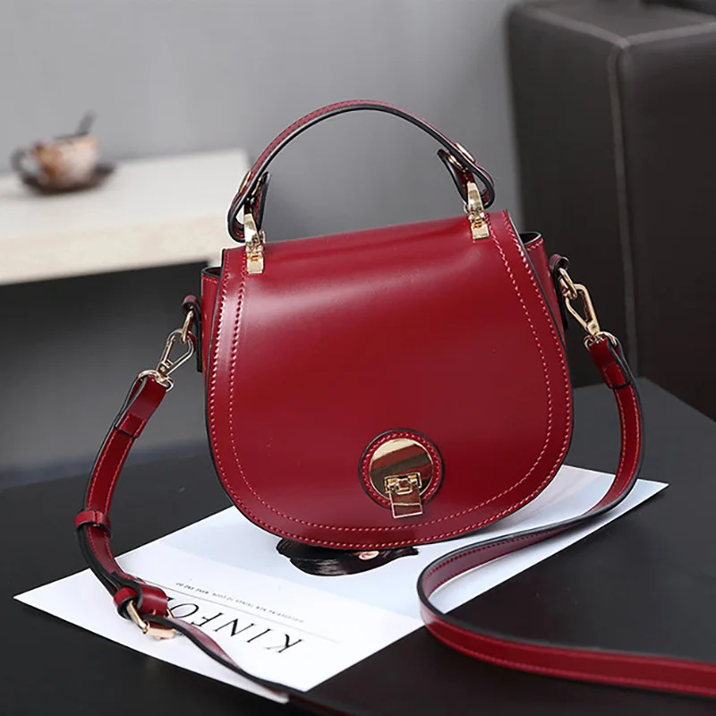 

2021 Classic Oil Wax Bags Female Simple Design Leather Retro Color Shoulder Bag Ladies Zipper Semicircle Crossbody Bags Bolsa