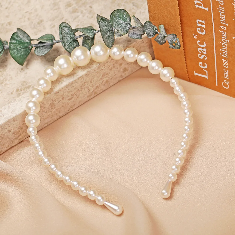Girls fashion headband, elegant full pearl headband holder ornaments headband, female fashion hair accessories 2021 gift new
Girls fashion headband, elegant full pearl headband holder ornaments headband, female fashion hair accessories 2021 gift new