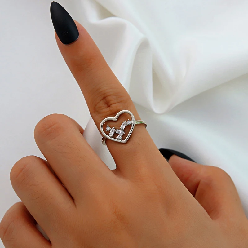 Love Wedding Engagement Rings 2021 Trend Hollow Love Zircon Metal Rings Simple Romantic Nice Women Jewelry Gift Wholesale
Love Wedding Engagement Rings 2021 Trend Hollow Love Zircon Metal Rings Simple Romantic Nice Women Jewelry Gift Wholesale