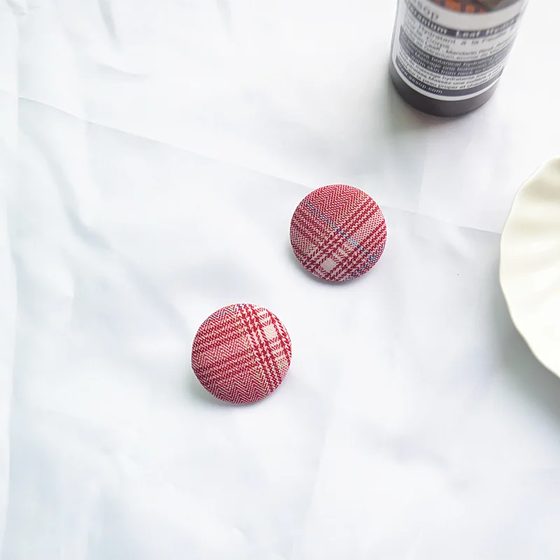Korean style round earring cloth circle fashion temperament summer simple stripe trendy earrings earrings
Korean style round earring cloth circle fashion temperament summer simple stripe trendy earrings earrings