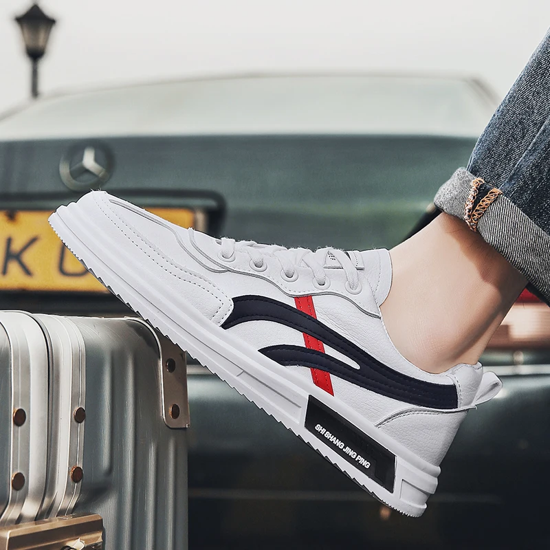Spring New White Leather Sports Running Men's Shoes Comfortable Rubber Sole Man Sneakers Fashion Casual Street Trendy Male Shoes
Spring New White Leather Sports Running Men's Shoes Comfortable Rubber Sole Man Sneakers Fashion Casual Street Trendy Male Shoes