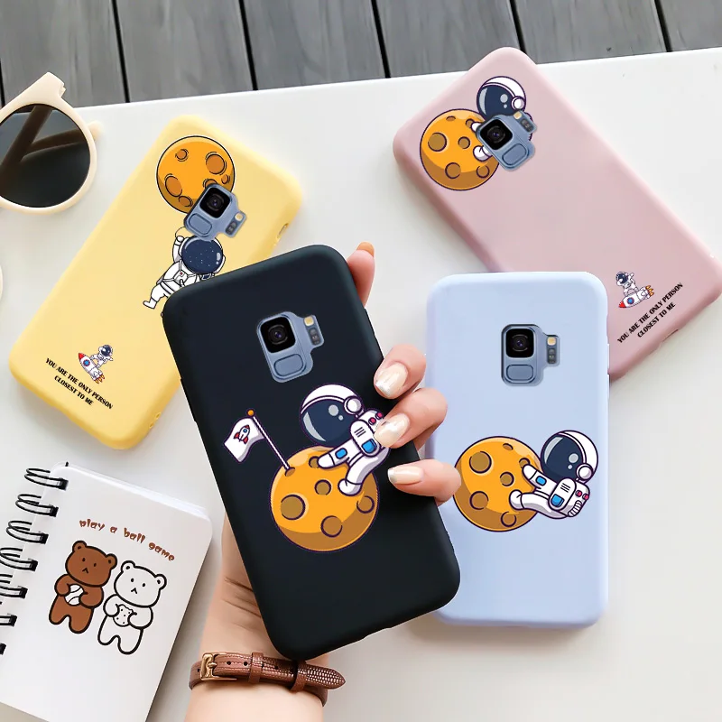 Astronaut Soft TPU Shell For Samsung Galaxy S9 Case Personality Fashion Trend Shell For Samsung Galaxy S9 Plus Matte Case
Astronaut Soft TPU Shell For Samsung Galaxy S9 Case Personality Fashion Trend Shell For Samsung Galaxy S9 Plus Matte Case