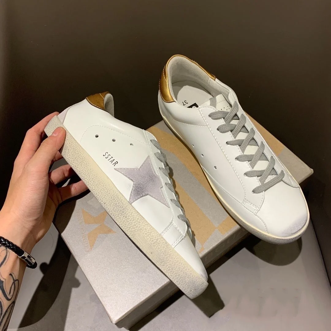 2021 Golden Worn Out Small Dirty Women's ShoesNet Red Ins Super Fire Sports Casual Shoes New Star Men Sneakers With Brand Logo 
2021 Golden Worn Out Small Dirty Women's ShoesNet Red Ins Super Fire Sports Casual Shoes New Star Men Sneakers With Brand Logo