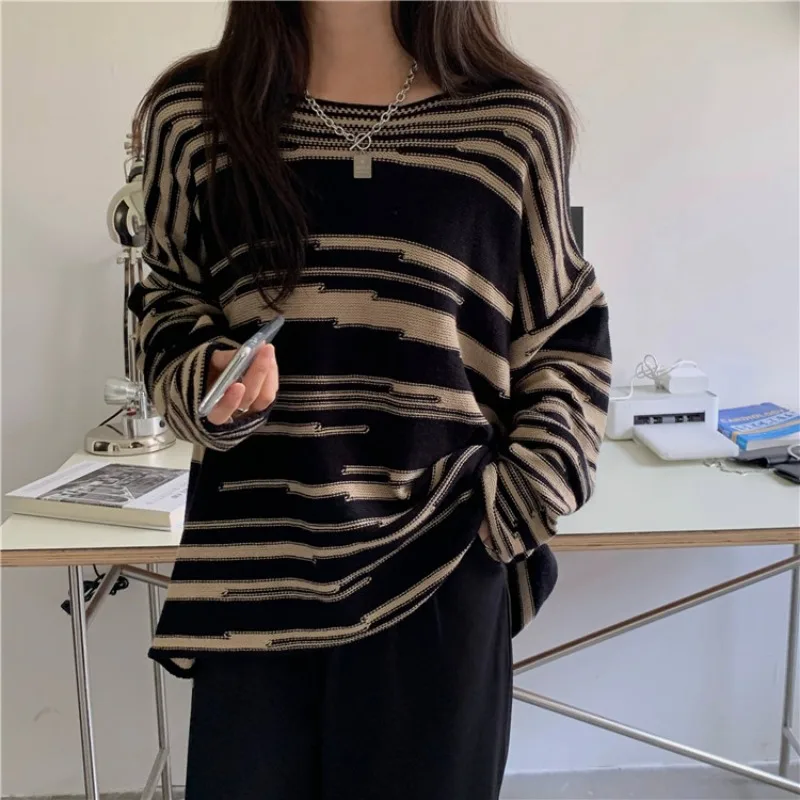 WTYL Women Punk Gothic Striped Long Sleeve Loose Patchwork Sweater Hip Hop Retro Oversize Pullover Casual Knitted Jumpers
WTYL Women Punk Gothic Striped Long Sleeve Loose Patchwork Sweater Hip Hop Retro Oversize Pullover Casual Knitted Jumpers