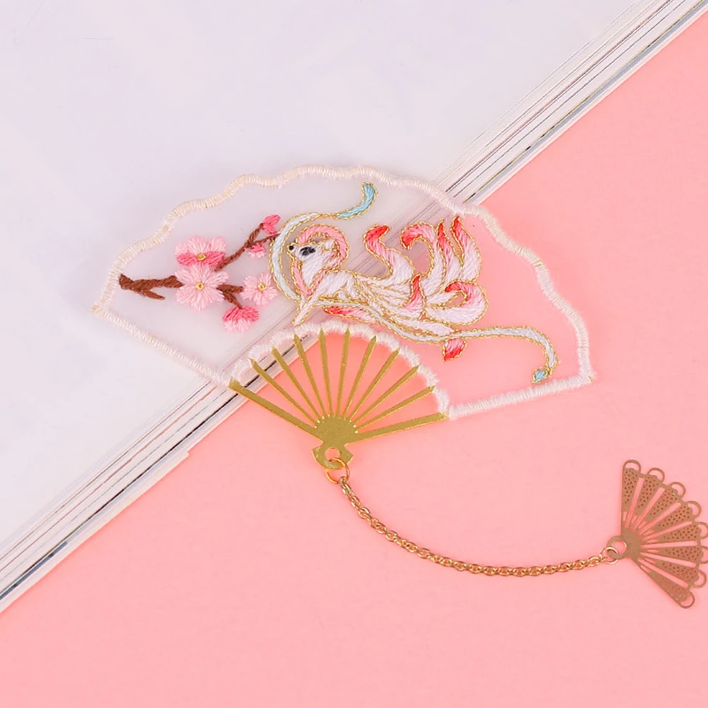 DIY Embroidery Bookmark Fan Shaped Vintage Chinese Style Flower Blossom Double Sided Embroidery Gifts Material Package
DIY Embroidery Bookmark Fan Shaped Vintage Chinese Style Flower Blossom Double Sided Embroidery Gifts Material Package