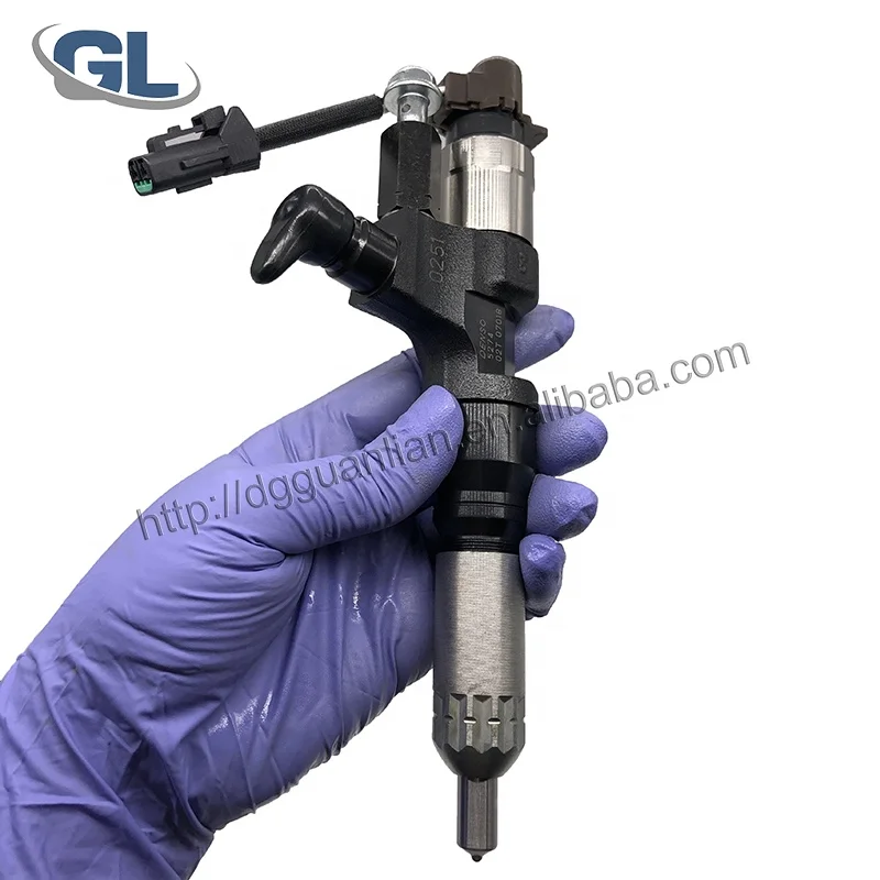 New Fuel injector 095000-5270 095000-5271 095000-5273 095000-5274 for HINO J08E 23670-E0250
New Fuel injector 095000-5270 095000-5271 095000-5273 095000-5274 for HINO J08E 23670-E0250
