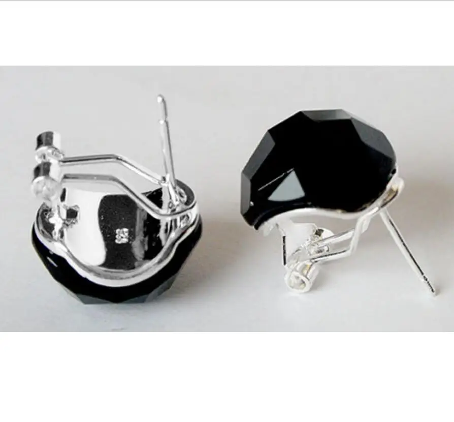 Hot Sell Summer 925 Sterling Silver Jewelry Black Faceted Natural jade Inlay Stud Earrings
Hot Sell Summer 925 Sterling Silver Jewelry Black Faceted Natural jade Inlay Stud Earrings