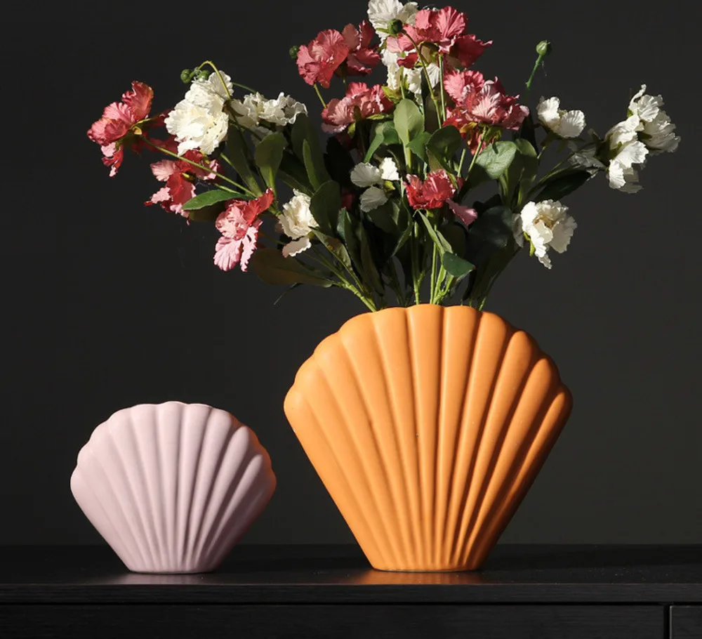 Nordic art shell ceramic vase of the decoration of the modern house and minimalist decoration of vase decoration for the
Nordic art shell ceramic vase of the decoration of the modern house and minimalist decoration of vase decoration for the