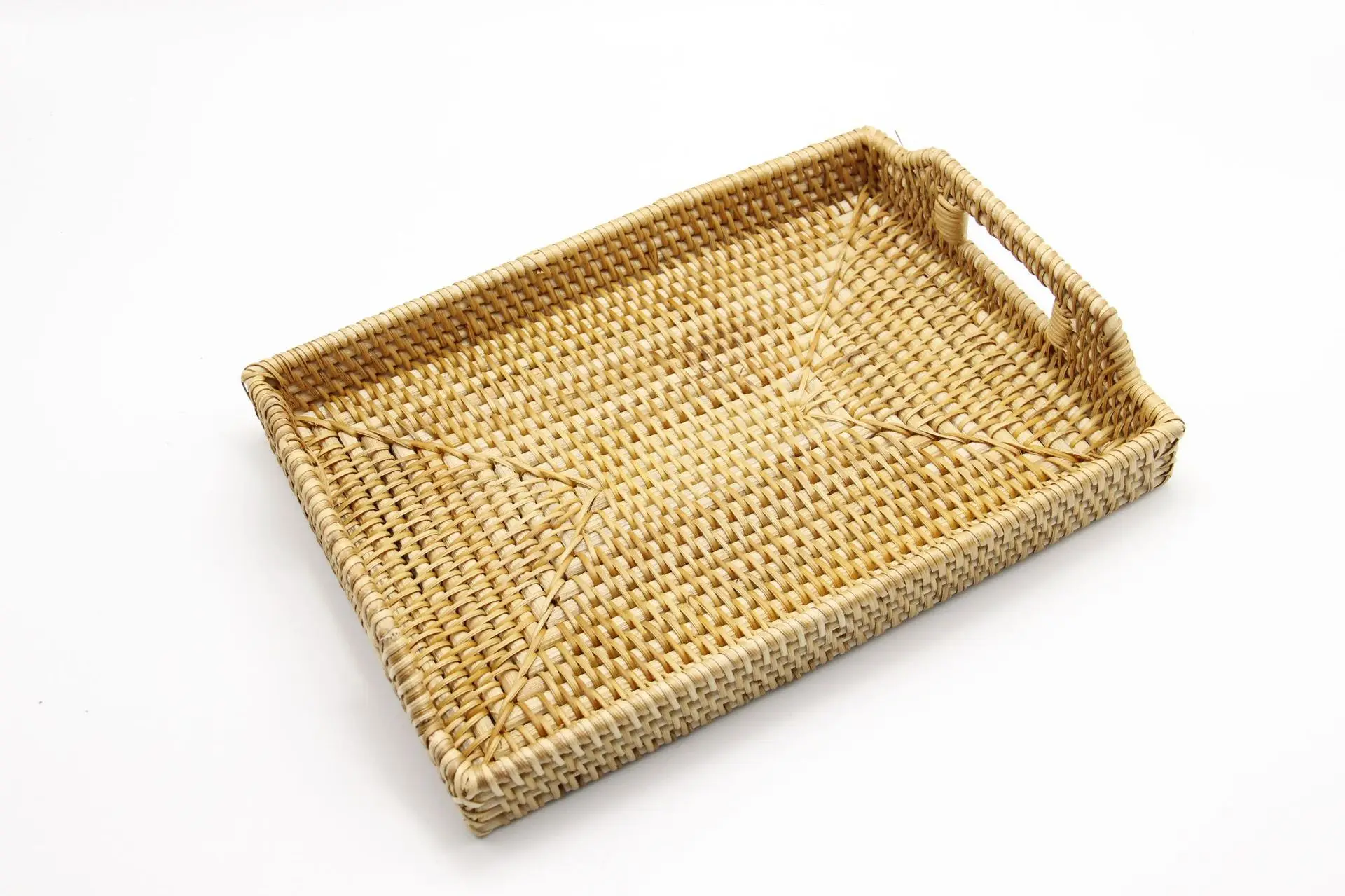 Japanese Style Rattan Fruit Tray Square Practical Severing Tray Food Storage Platters Plate With Handle Table Storage Tray ZH327
Japanese Style Rattan Fruit Tray Square Practical Severing Tray Food Storage Platters Plate With Handle Table Storage Tray ZH327