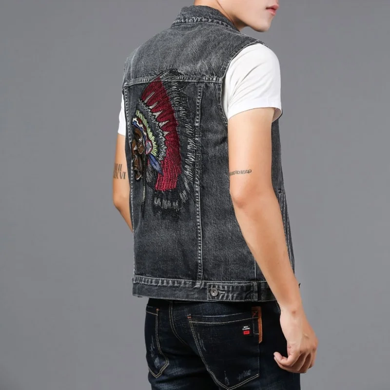 Mens Slim Fit Sleeveless Denim Vest Jacket Single Breasted Vintage Embroidery Waistcoat Fashion Streetwear Biker Jean Tops Vests
Mens Slim Fit Sleeveless Denim Vest Jacket Single Breasted Vintage Embroidery Waistcoat Fashion Streetwear Biker Jean Tops Vests