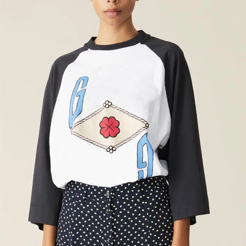 Tops & Tees
Tops & Tees