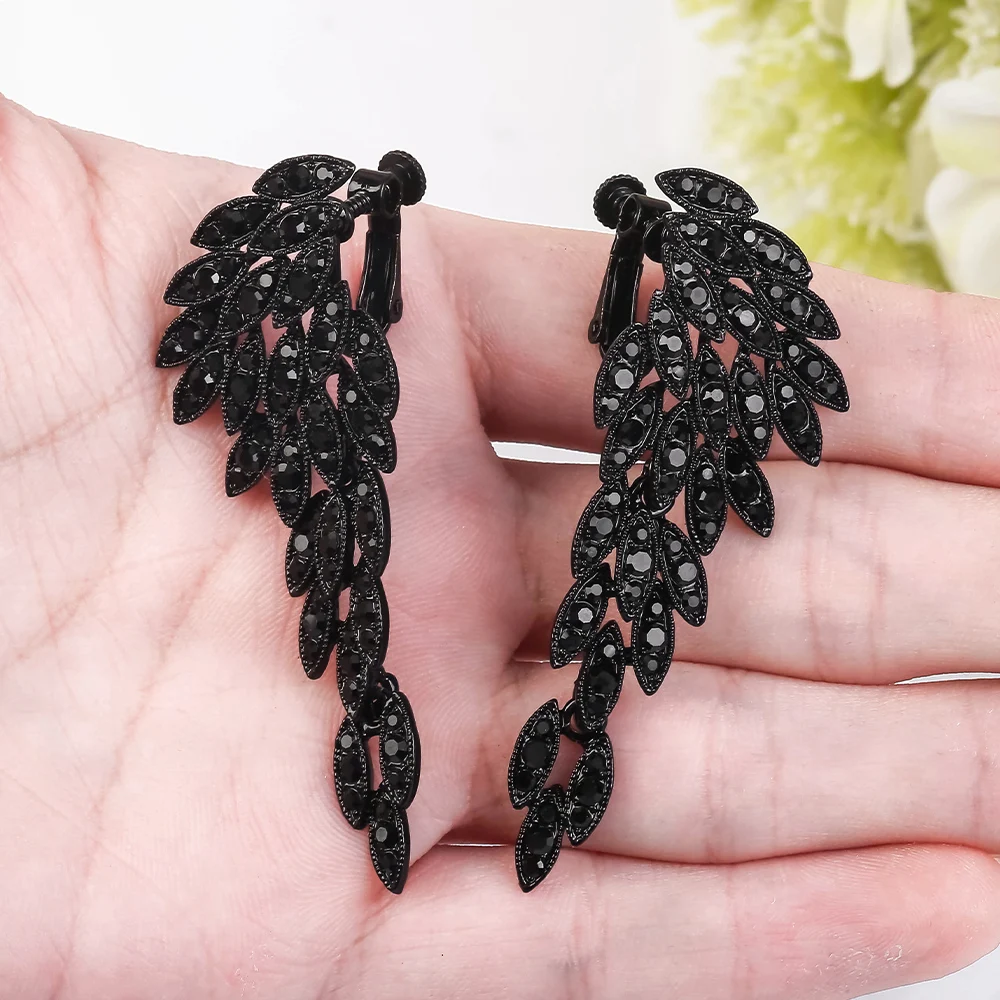 Minlover Black Rhinestone Angel Wing Clip Earrings for Women Hanging Pendant Earring 2020 Metal Ear Clips Fashion Jewelry MEH209
Minlover Black Rhinestone Angel Wing Clip Earrings for Women Hanging Pendant Earring 2020 Metal Ear Clips Fashion Jewelry MEH209