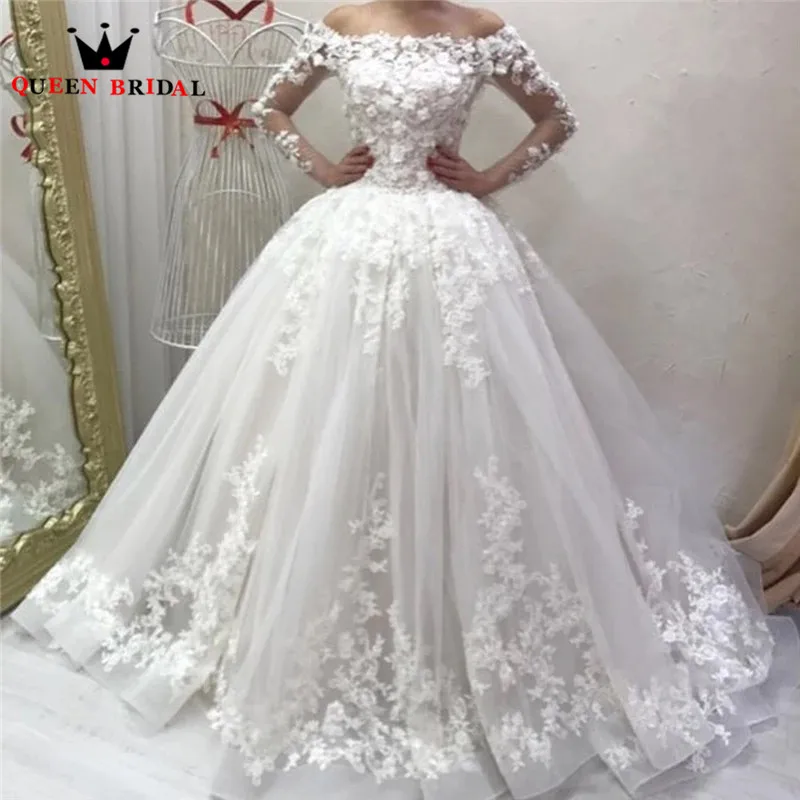 Ball Gown Wedding Dress 2021 Long Sleeve Fluffy Lace Flowers Appliques Bride Dresses Marriage Custom Size JZ39
Ball Gown Wedding Dress 2021 Long Sleeve Fluffy Lace Flowers Appliques Bride Dresses Marriage Custom Size JZ39