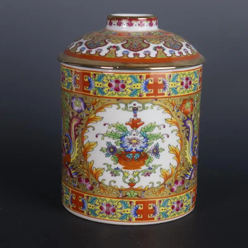 Qing Dynasty Yongzheng окрашенные золотые эмалевые чайные банки бутик китайский чайный горшок для хранения чаепития банки античные украшения
Qing Dynasty Yongzheng окрашенные золотые эмалевые чайные банки бутик китайский чайный горшок для хранения чаепития банки античные украшения