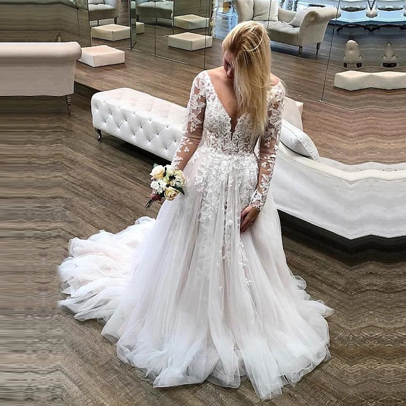 LORIE Long Sleeve Lace Wedding Dresses Boho 2019 Open Back Tulle Beach Bridal Gowns V-neck Princess White Wedding Gown Plus Size
LORIE Long Sleeve Lace Wedding Dresses Boho 2019 Open Back Tulle Beach Bridal Gowns V-neck Princess White Wedding Gown Plus Size