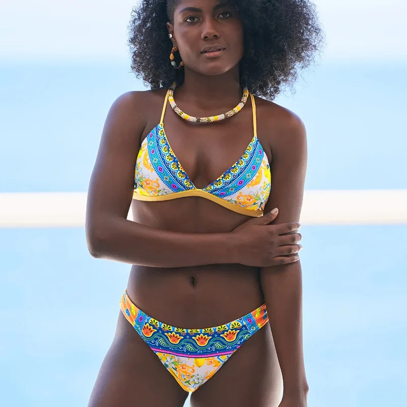 2022 Triangle Bikinis Sexy Separate Swimsuit Printing Swimwear Women Backless Bandage Swimming Suit Female Summer Beach Wear
2022 Triangle Bikinis Sexy Separate Swimsuit Printing Swimwear Women Backless Bandage Swimming Suit Female Summer Beach Wear