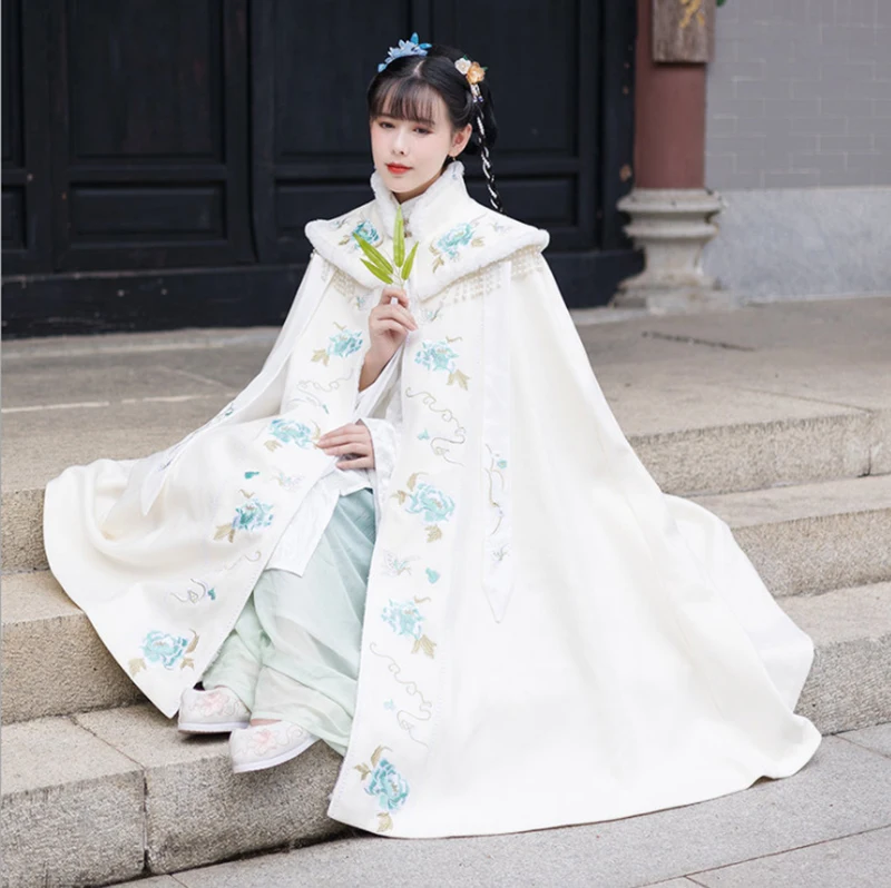 Женская накидка Hanfu, традиционная Китайская вышивка, бархатная зимняя накидка Hanfu, Женский костюм для косплея, накидка Hanfu, белая для женщин
Женская накидка Hanfu, традиционная Китайская вышивка, бархатная зимняя накидка Hanfu, Женский костюм для косплея, накидка Hanfu, белая для женщин