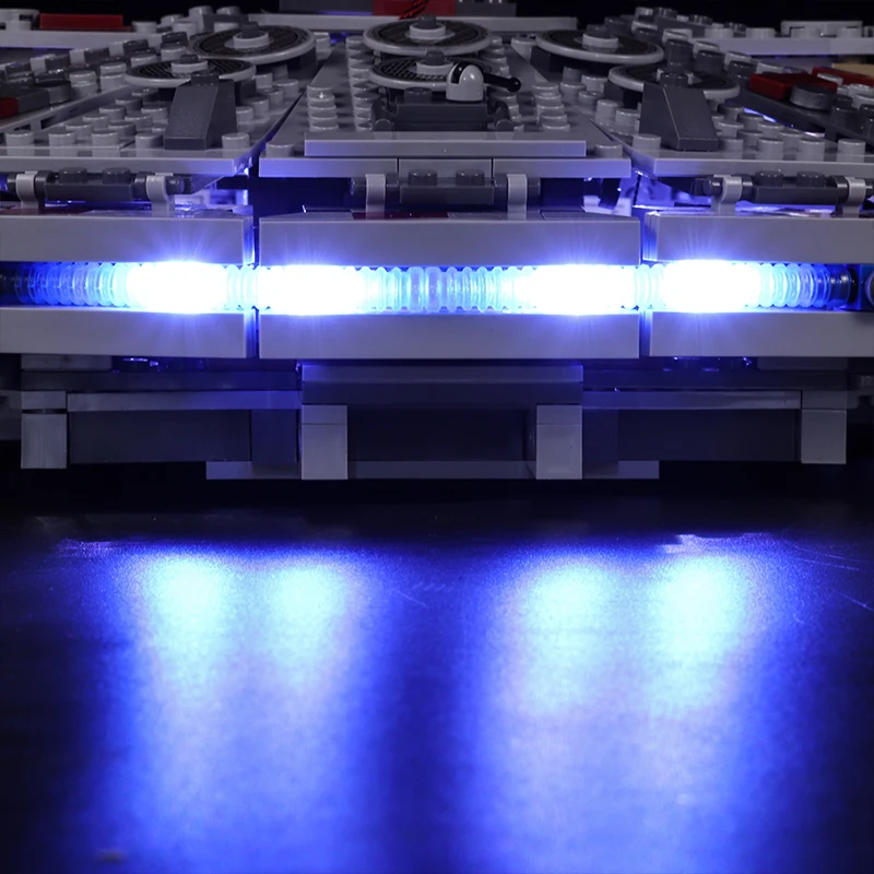 The Led Light Compatible For the 75105 Wars The Force Awakens Millennium Falcon Building Blocks(only light+Battery box)
The Led Light Compatible For the 75105 Wars The Force Awakens Millennium Falcon Building Blocks(only light+Battery box)
