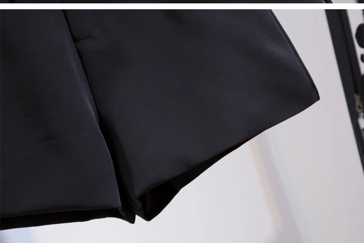 2021 Summer Fashion Students Lace Peter Pan Collar Single-Breasted Tops + Short Pants 2 Piece Set Women Wide Leg Hot Pants Suits
2021 Summer Fashion Students Lace Peter Pan Collar Single-Breasted Tops + Short Pants 2 Piece Set Women Wide Leg Hot Pants Suits
