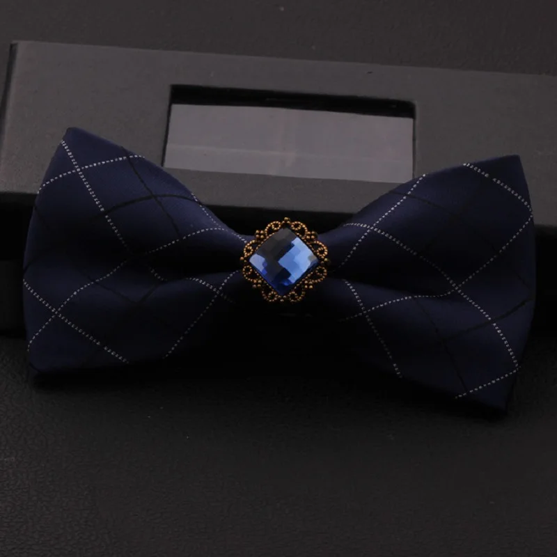 2020 New Fashion Men's Bow Ties Wedding Double Fabric Plaid Navy Blue BowTie Party Gorgeous Formal Butterfly Tie with Gift Box
2020 New Fashion Men's Bow Ties Wedding Double Fabric Plaid Navy Blue BowTie Party Gorgeous Formal Butterfly Tie with Gift Box