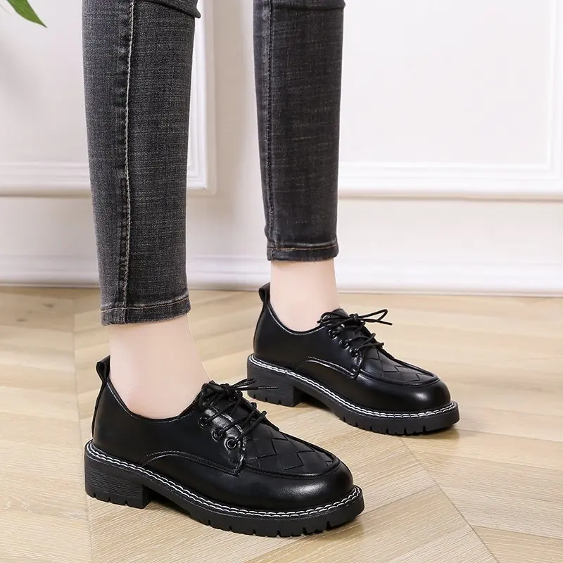 Shallow Mouth Flat Black Shoes For Women Female Footwear British Style Oxfords Autumn Modis All-Match Casual Sneaker Round Toe N
Shallow Mouth Flat Black Shoes For Women Female Footwear British Style Oxfords Autumn Modis All-Match Casual Sneaker Round Toe N