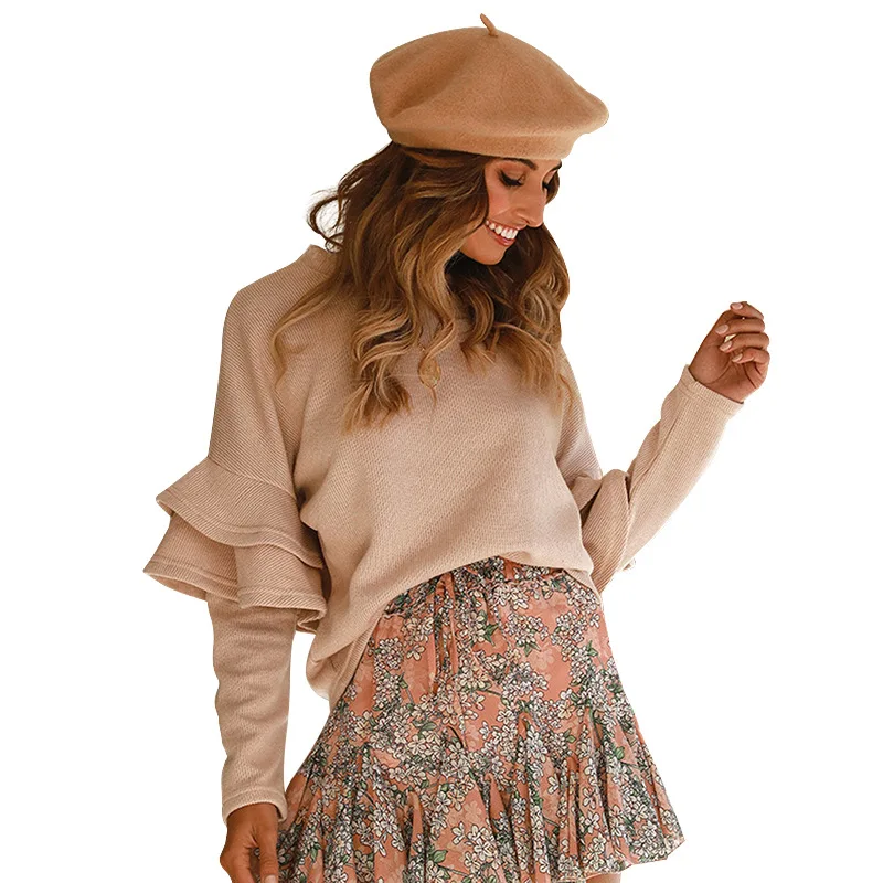 The new knitwear lotus leaf horn stitched long-sleeved loose-necked top for autumn/winter 2019
The new knitwear lotus leaf horn stitched long-sleeved loose-necked top for autumn/winter 2019