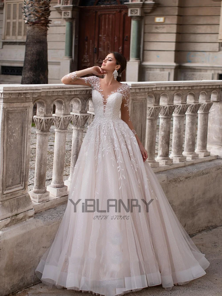 YILIBER Lace wedding dress v-neck long sleeve simple retro wedding gown embroidery applique backless big skirt fluffy skirt 
YILIBER Lace wedding dress v-neck long sleeve simple retro wedding gown embroidery applique backless big skirt fluffy skirt