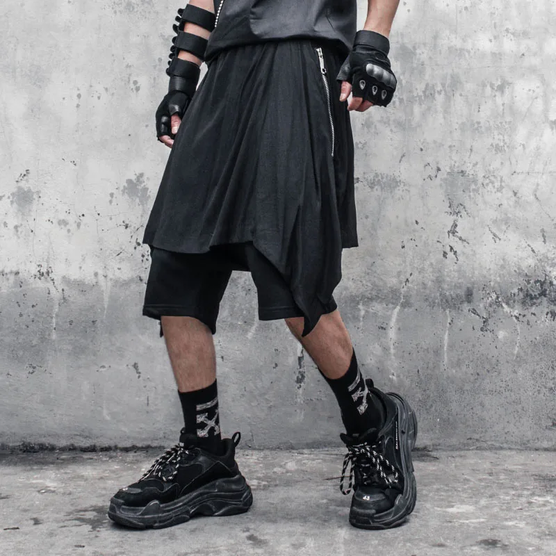 Men's Culottes Solid Color Summer Irregular False Two-Layer Culottes Fashion Splicing Shorts Function Hairdresser Shorts
Men's Culottes Solid Color Summer Irregular False Two-Layer Culottes Fashion Splicing Shorts Function Hairdresser Shorts