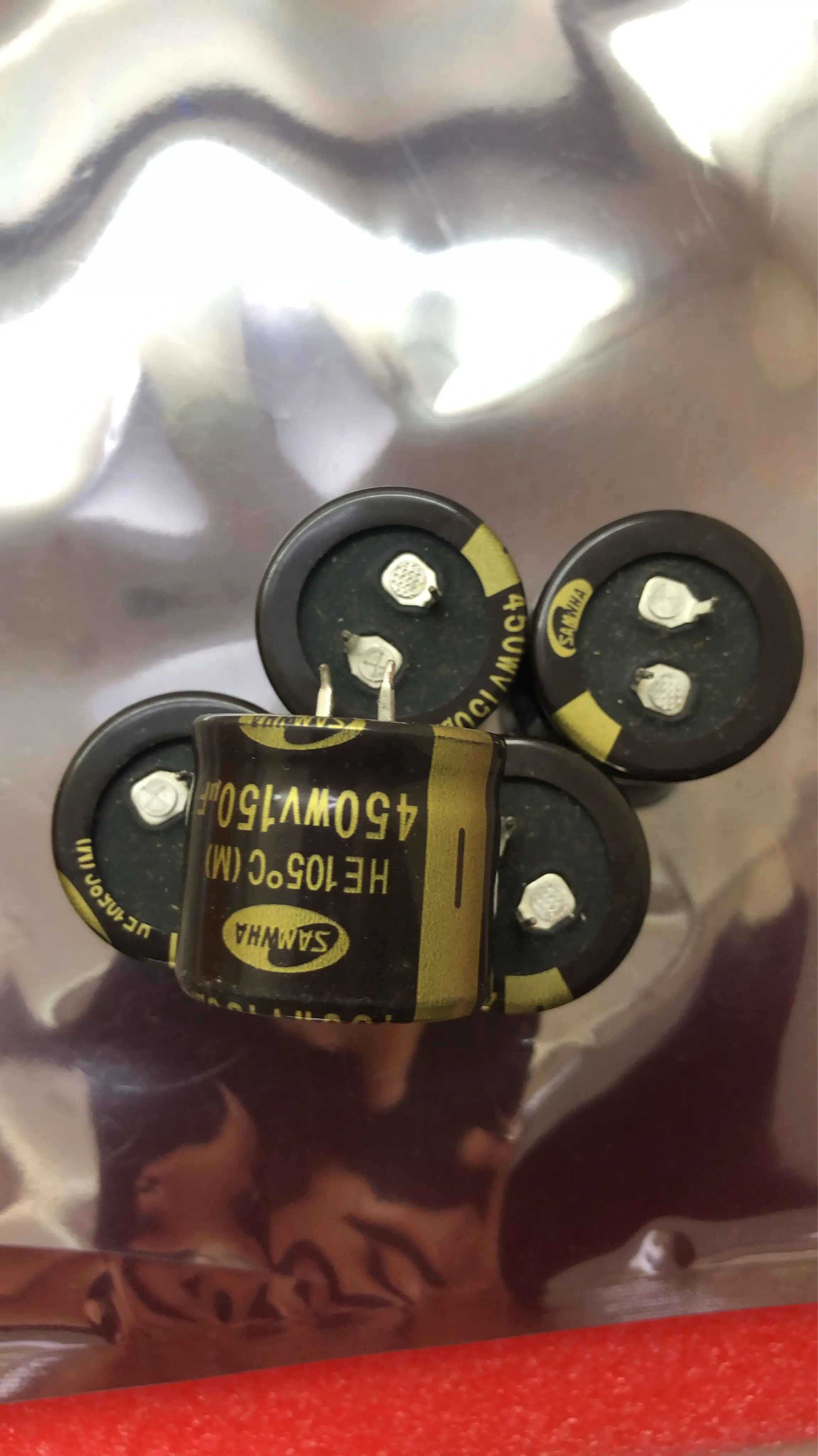 Электролитический конденсатор с алюминиевой крышкой, 450v150uf 150uf450v конденсатор с алюминиевой крышкой, качество объем: 30*25 точность: 20%
Электролитический конденсатор с алюминиевой крышкой, 450v150uf 150uf450v конденсатор с алюминиевой крышкой, качество объем: 30*25 точность: 20%