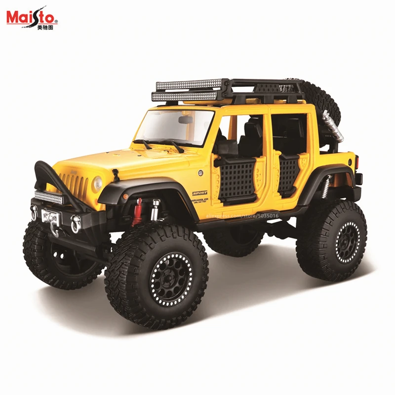 

Maisto 1:24 2015 JEEP Wrangler unlimited simulation Die casting alloy car model crafts decoration collection toy tools gift