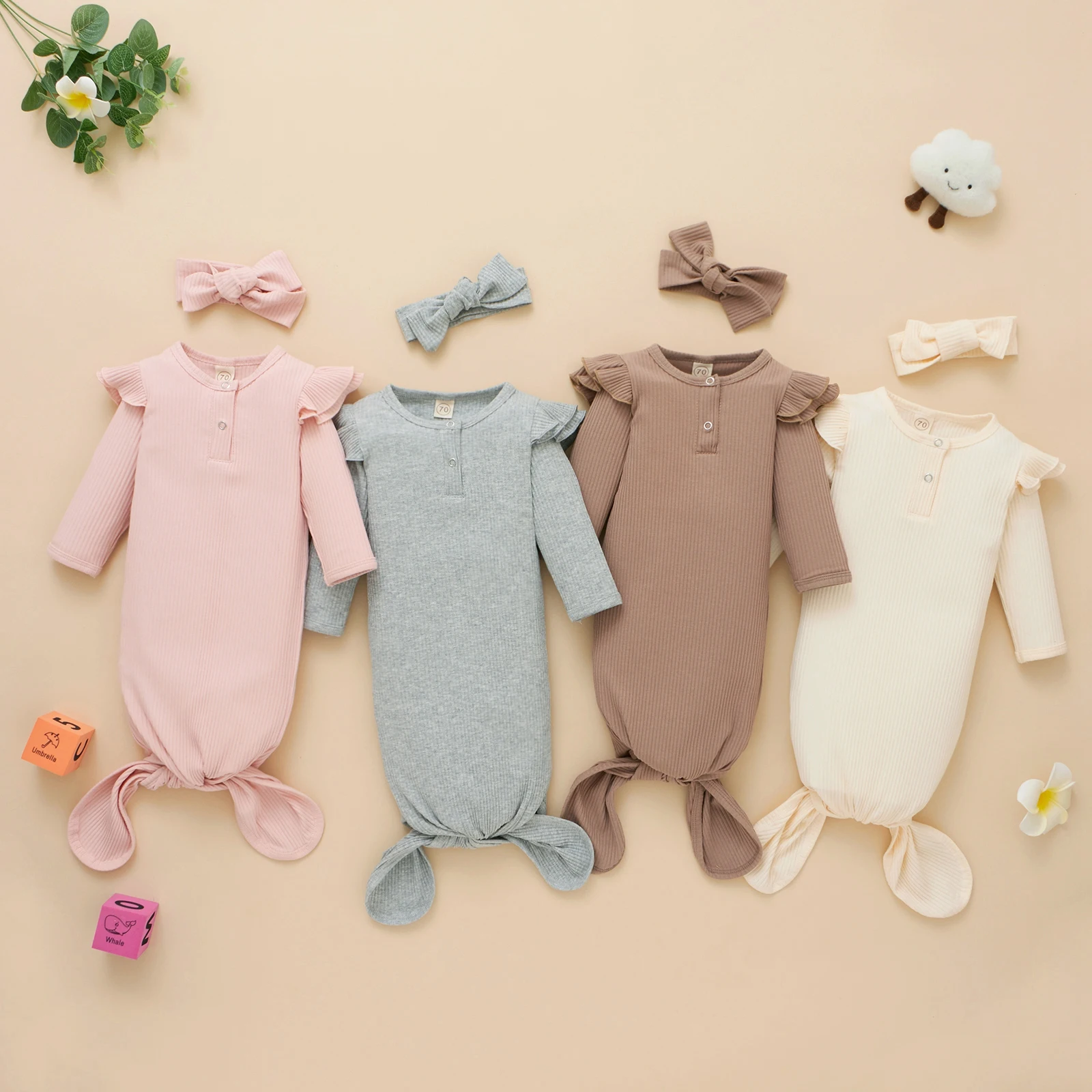 pudcoco Baby’s Quilt and Headband Set Fashion Solid Color Full Wrapped Sleeping Bag & Hair Band Suit Sleeping Bags
pudcoco Baby’s Quilt and Headband Set Fashion Solid Color Full Wrapped Sleeping Bag & Hair Band Suit Sleeping Bags