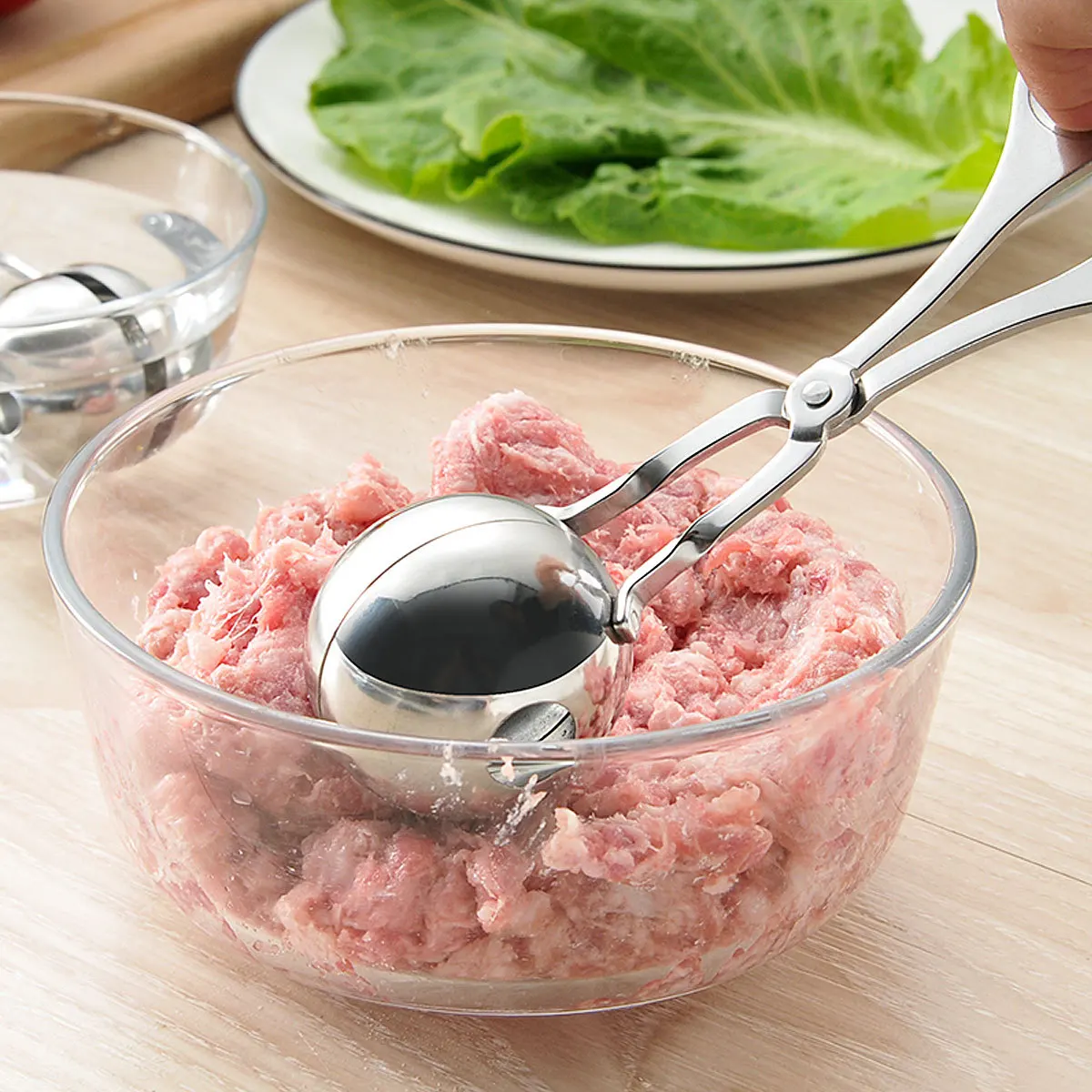 Portable Kitchen Meatball Maker Stainless Steel Meatball Clip Fish Ball Rice Ball Making Mold Tool Kitchen Accessories Tools
Portable Kitchen Meatball Maker Stainless Steel Meatball Clip Fish Ball Rice Ball Making Mold Tool Kitchen Accessories Tools