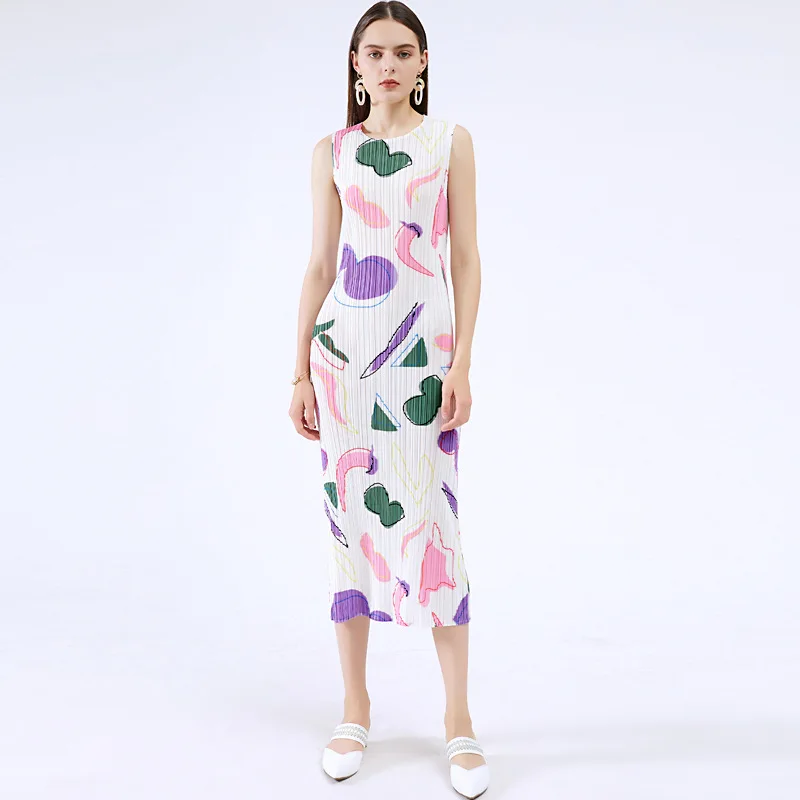 Women Pleated White Black Fruit Floral Dresses Luxury Office Lady Casual Plus Size Elastic Slim Bohemian Elegant Robe Sexy Cloth
Women Pleated White Black Fruit Floral Dresses Luxury Office Lady Casual Plus Size Elastic Slim Bohemian Elegant Robe Sexy Cloth