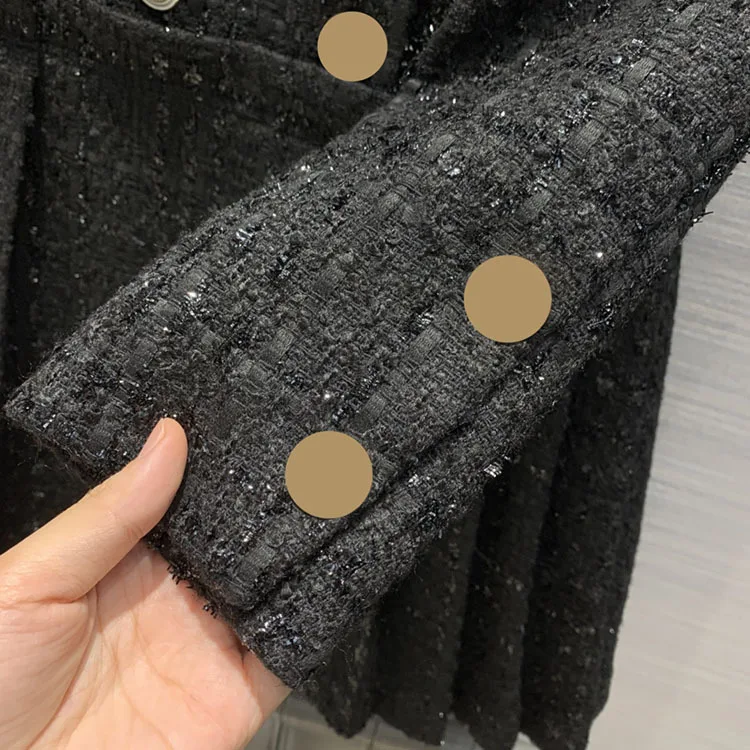 Luxury Black Pearls chain Long Coat 2020 Autumn Winter Women New Commuting Bead Chain Decoration Pleated Hem Mid-length Coat
Luxury Black Pearls chain Long Coat 2020 Autumn Winter Women New Commuting Bead Chain Decoration Pleated Hem Mid-length Coat