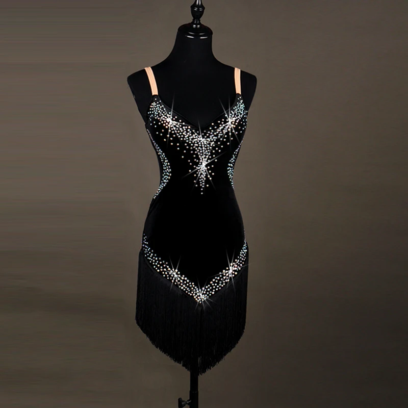 New Latin Dance Dress Women Shiny Rhinestones Sexy Backless Velvet Latin Dance Fringed Dress Competition Clothes Can Customized
New Latin Dance Dress Women Shiny Rhinestones Sexy Backless Velvet Latin Dance Fringed Dress Competition Clothes Can Customized