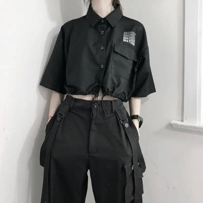 Safari style women's two-piece suit summer Korean fashion loose high waist short shirt wide leg pants two-piece trend clothing
Safari style women's two-piece suit summer Korean fashion loose high waist short shirt wide leg pants two-piece trend clothing