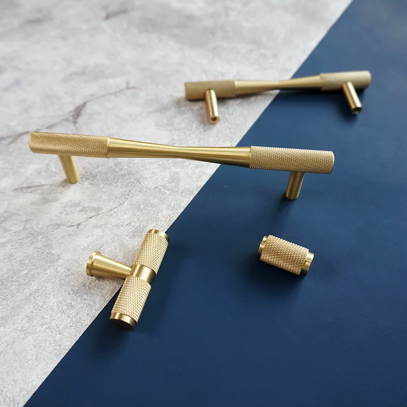 Luxury Brass V Knurling Furniture Handles Long Round Modern Pulls Cupboard Wardrobe Dresser Drawer Cabinet Wine Bar Knobs
Luxury Brass V Knurling Furniture Handles Long Round Modern Pulls Cupboard Wardrobe Dresser Drawer Cabinet Wine Bar Knobs