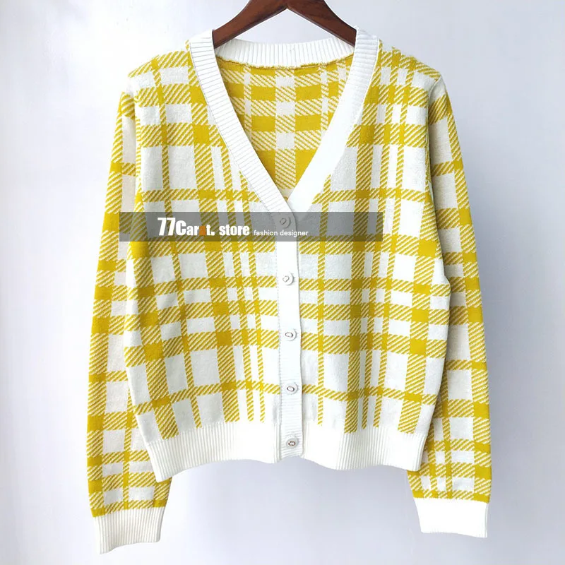 luxury fashion cardigan women v-neck single breasted high end fall 2021 clothing woman sweaters plaid jacquard casual cardigans
luxury fashion cardigan women v-neck single breasted high end fall 2021 clothing woman sweaters plaid jacquard casual cardigans