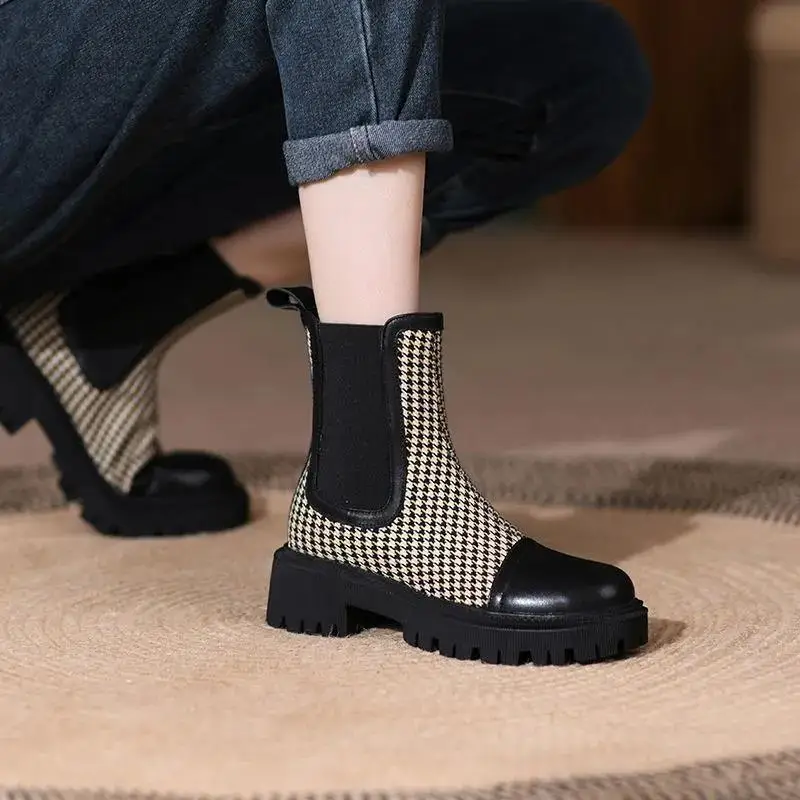 Casual Short Boots Women Autumn Winter 2021 New Elastic Wild Round Head Single Boots Increased Sleeve Canvas Martin Boots Women
Casual Short Boots Women Autumn Winter 2021 New Elastic Wild Round Head Single Boots Increased Sleeve Canvas Martin Boots Women